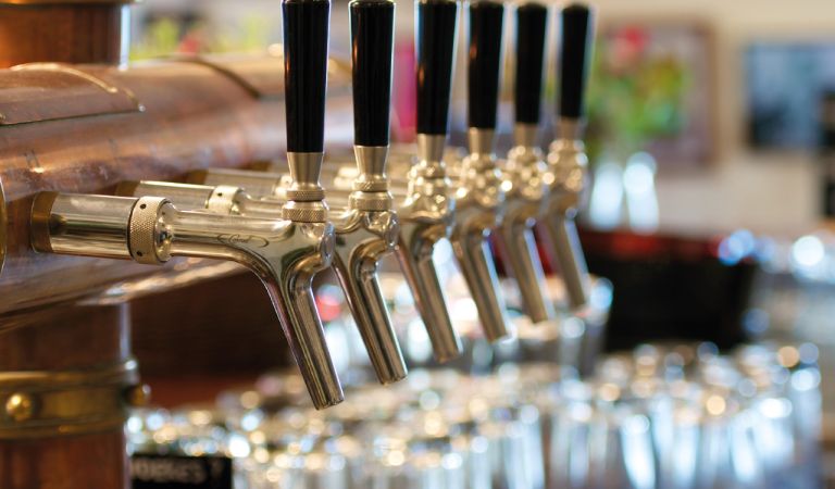 Bild - Zapfhahn statt Flasche | Weinausschank neu gedacht